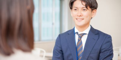 商談中の男性